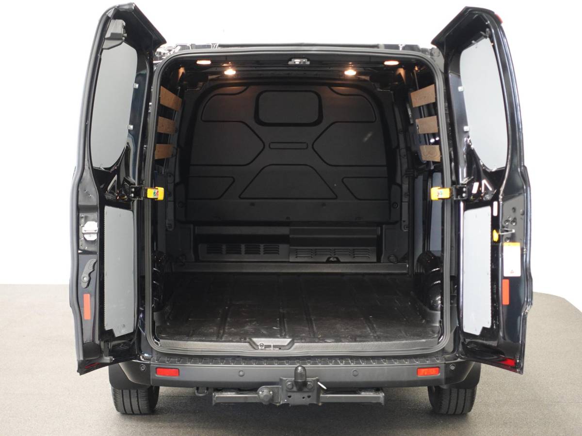 Ford Transit Custom Ford Transit Custom 300 2.0 TDCI L2H1 Trend Automaat Airco Navi Cruisecontrol Camera Parkeersensoren Trekhaak
