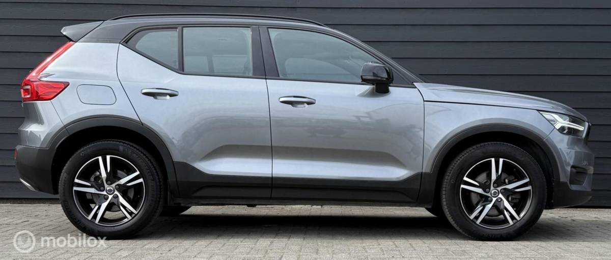 Volvo XC40 Volvo XC40 2.0 T4 R-Design 190PK LED/Clima/Cruise/Elektr.pakket