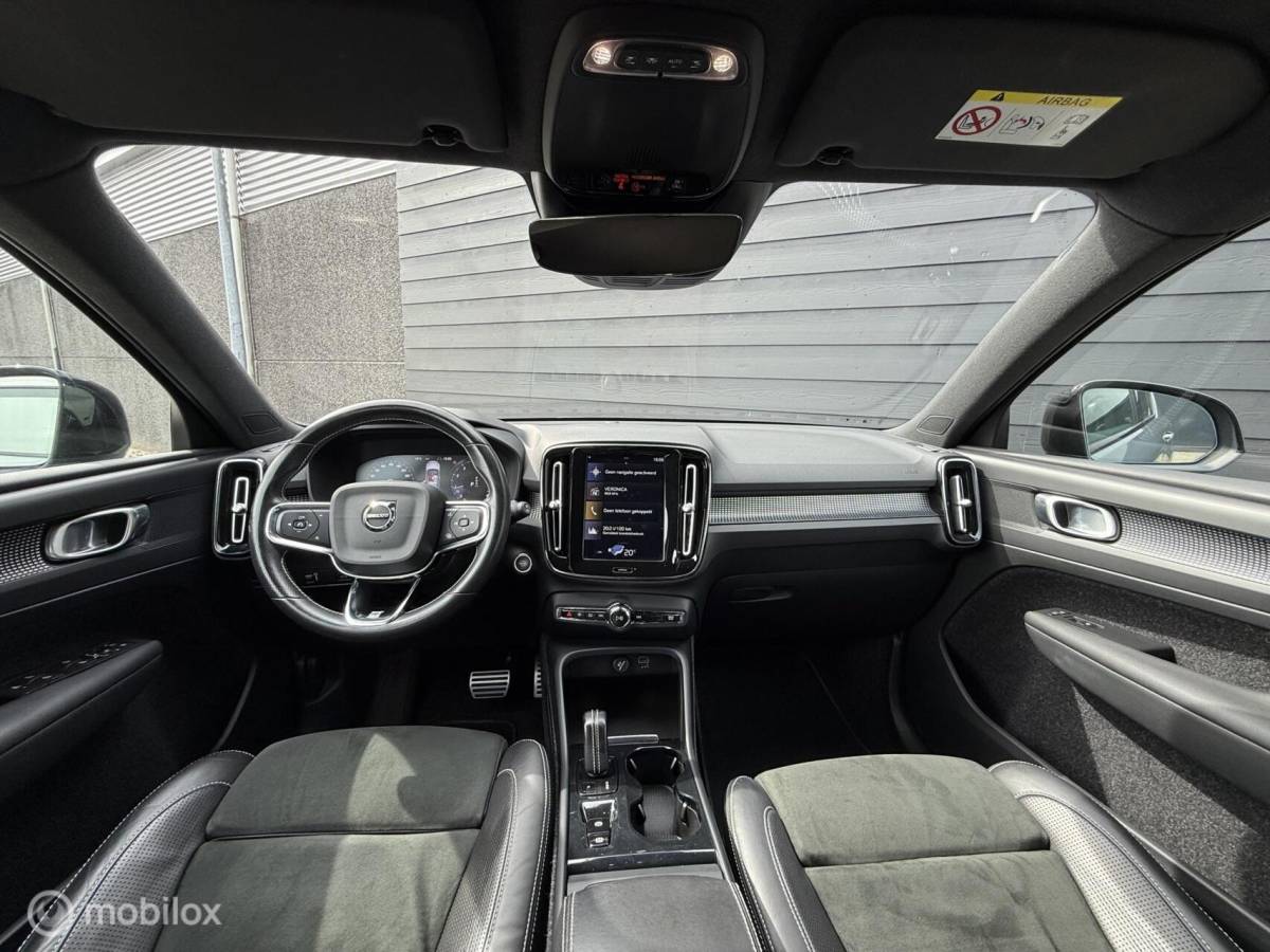 Volvo XC40 Volvo XC40 2.0 T4 R-Design 190PK LED/Clima/Cruise/Elektr.pakket