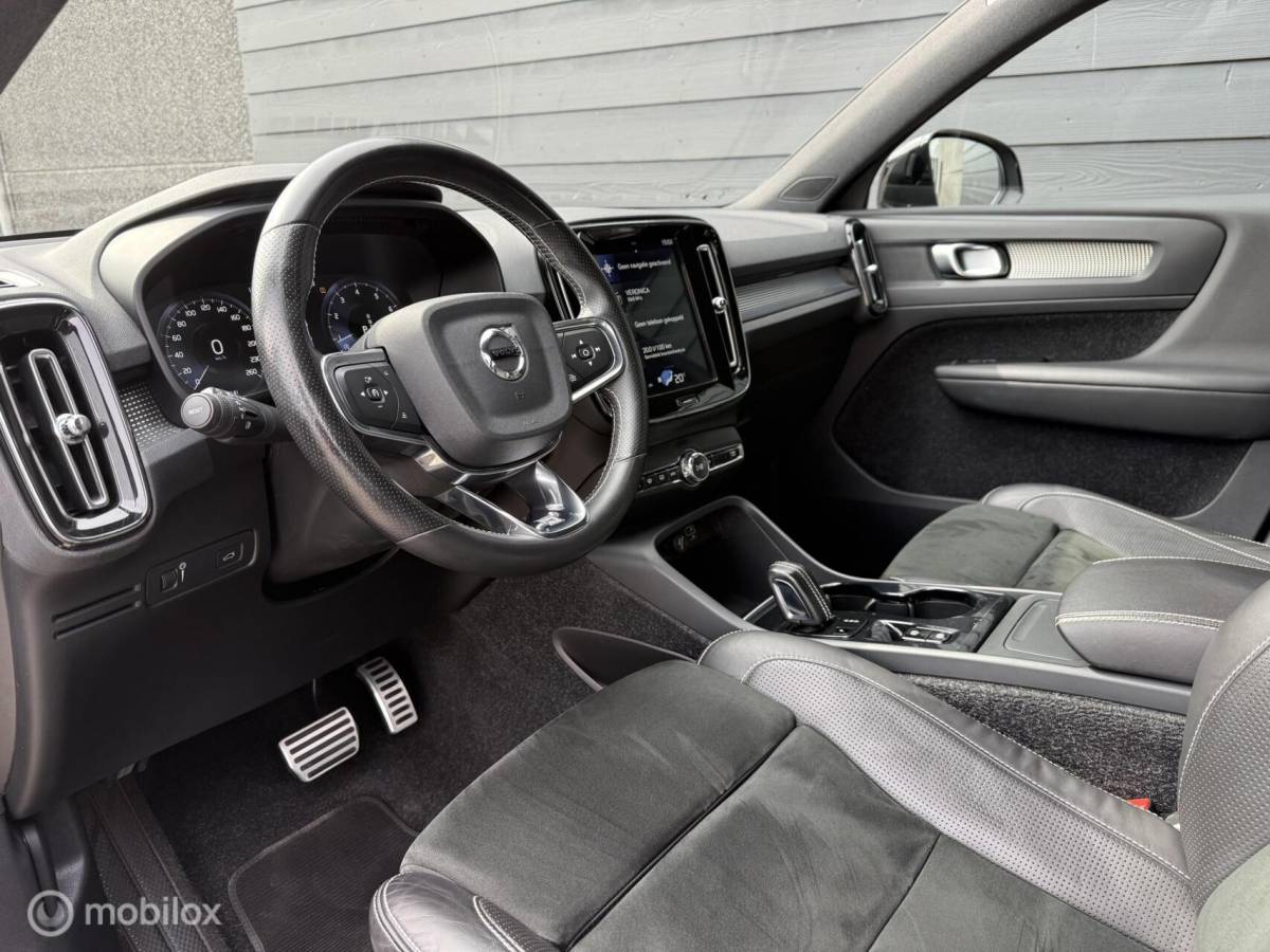 Volvo XC40 Volvo XC40 2.0 T4 R-Design 190PK LED/Clima/Cruise/Elektr.pakket