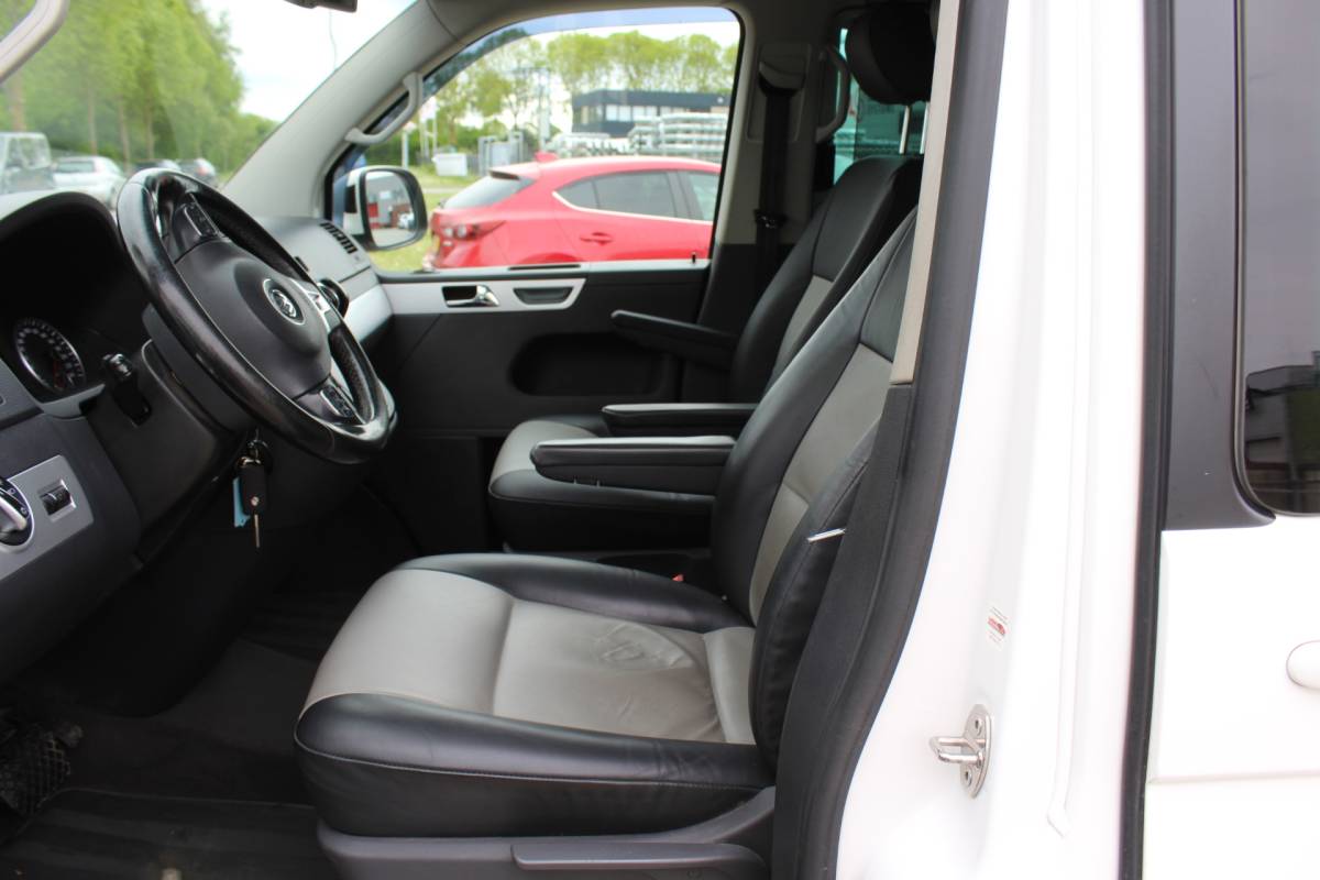Volkswagen Transporter Volkswagen Transporter 2.0 TDI L1H1 4Motion DC Highline edition marge…AUTOMAAT TREKHAAK CAMERA MULTIMEDIA