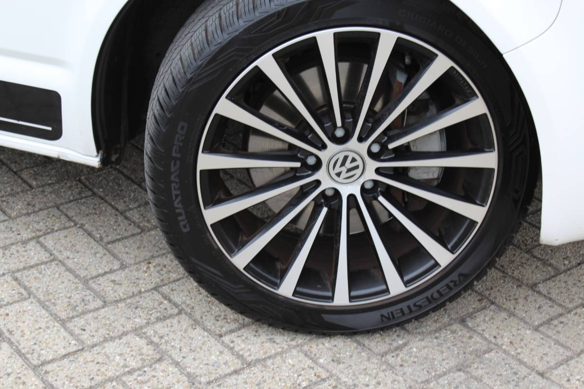 Volkswagen Transporter Volkswagen Transporter 2.0 TDI L1H1 4Motion DC Highline edition marge…AUTOMAAT TREKHAAK CAMERA MULTIMEDIA