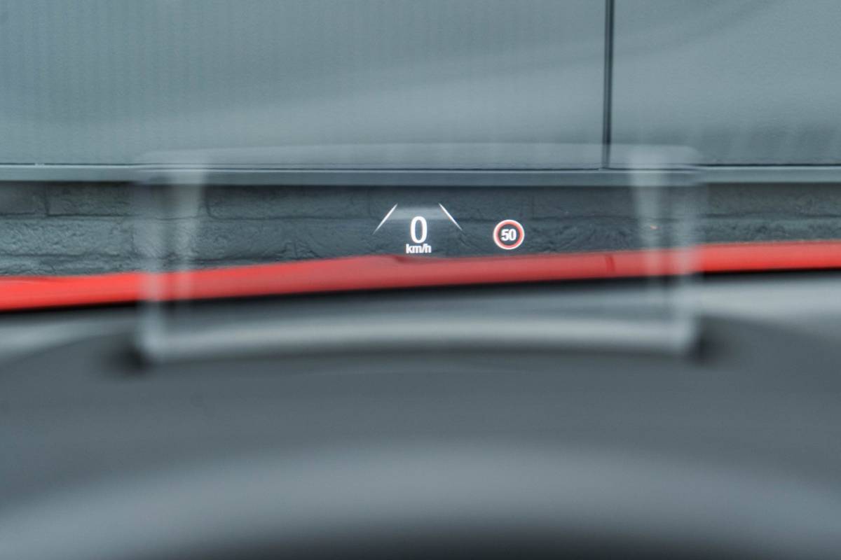 Ford Focus Ford Focus 1.0 EcoBoost ST Line / Automaat / LED / HUD / Winter pack!