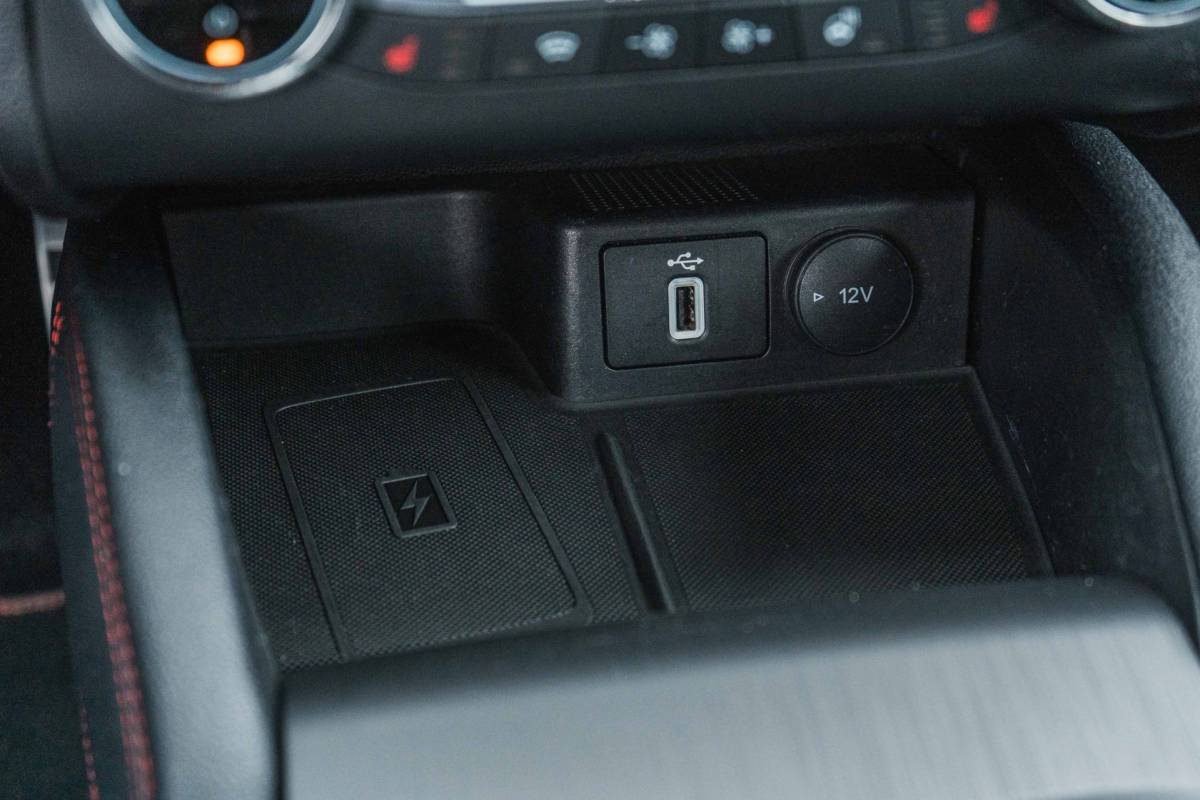 Ford Focus Ford Focus 1.0 EcoBoost ST Line / Automaat / LED / HUD / Winter pack!