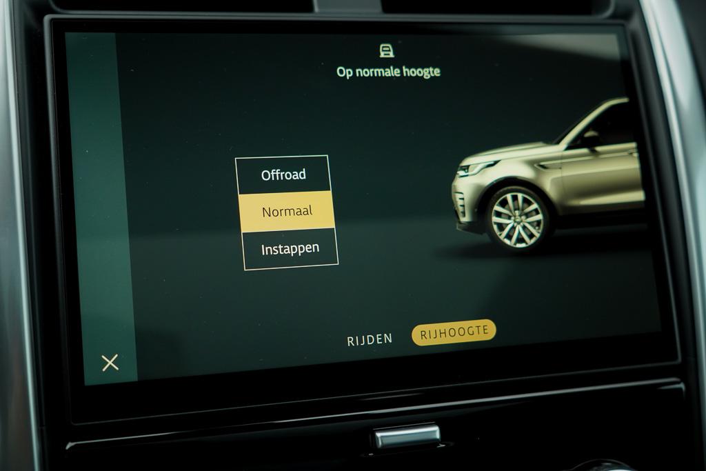 Land Rover Discovery Land Rover Discovery 3.0 D250 R-Dynamic SE / VAN / Pano / Trekhaak / Grijs Kenteken / Excl BTW