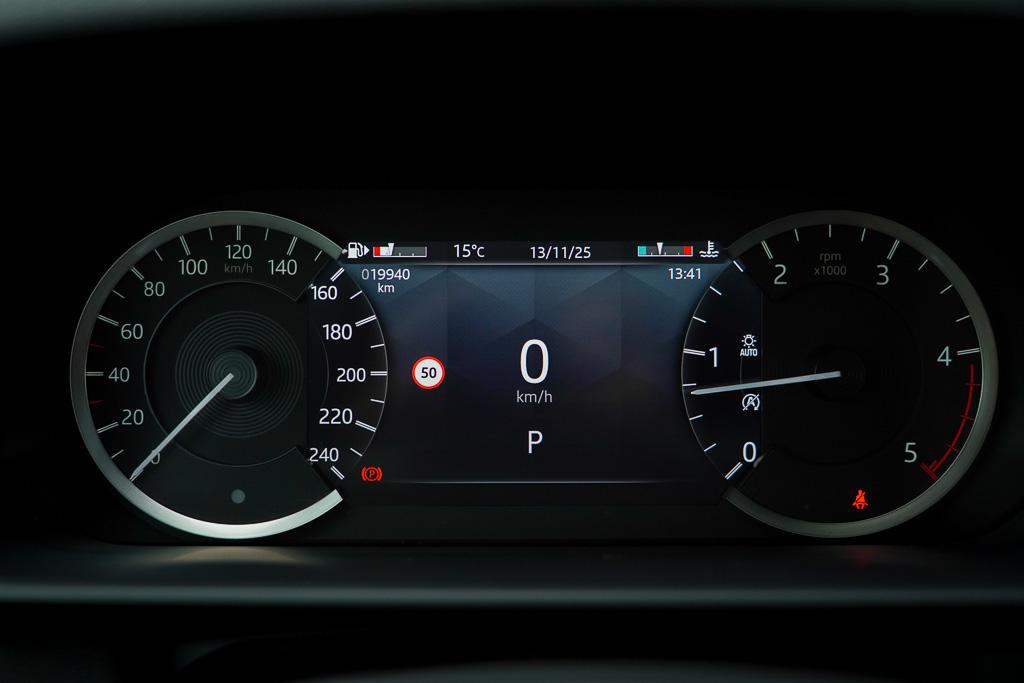 Land Rover Discovery Land Rover Discovery 3.0 D250 R-Dynamic SE / VAN / Pano / Trekhaak / Grijs Kenteken / Excl BTW