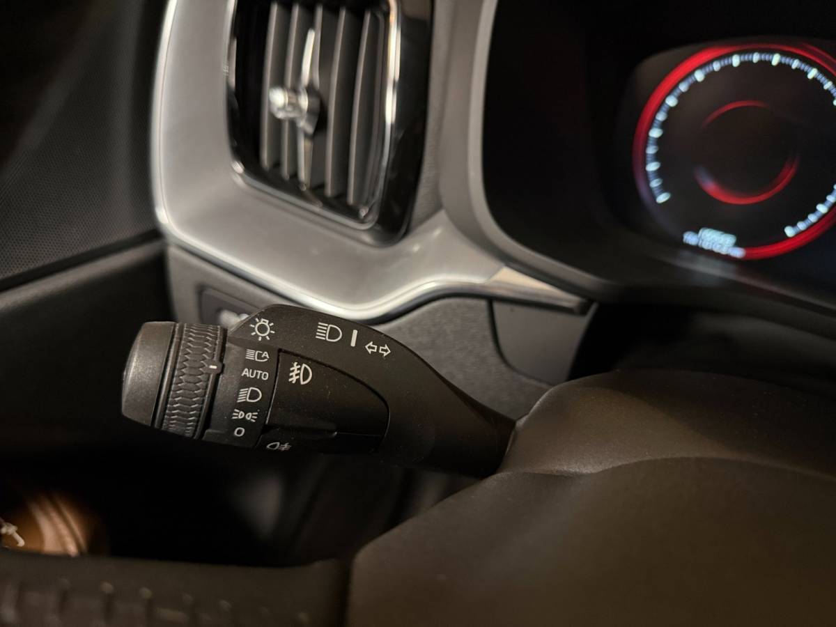 Volvo XC60 Volvo XC60 2.0 T8 Twin Engine AWD Momentum Pro *392Pk!* Pano|Leer|Carplay|Navi|Adapt.Cruise