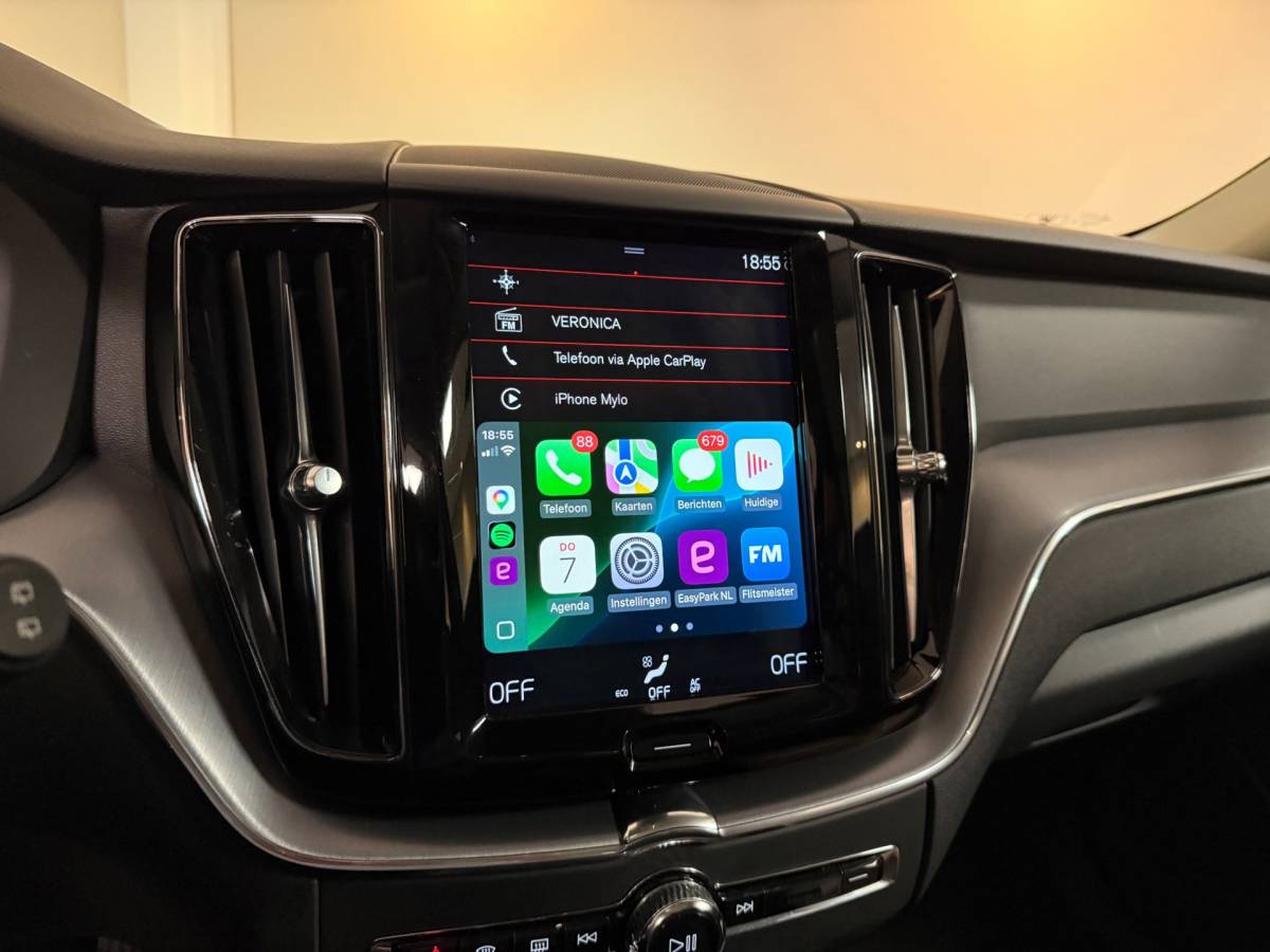 Volvo XC60 Volvo XC60 2.0 T8 Twin Engine AWD Momentum Pro *392Pk!* Pano|Leer|Carplay|Navi|Adapt.Cruise