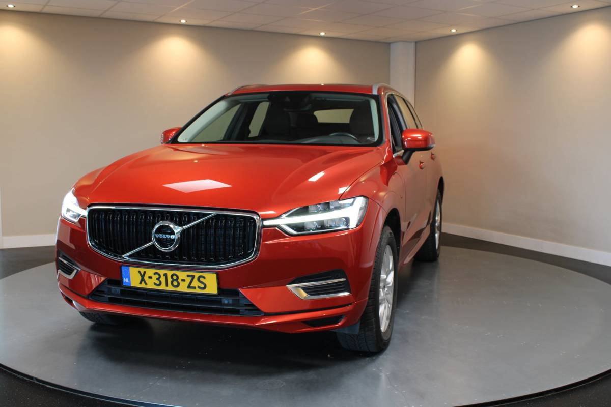 Volvo XC60 Volvo XC60 2.0 T8 Twin Engine AWD Momentum Pro *392Pk!* Pano|Leer|Carplay|Navi|Adapt.Cruise