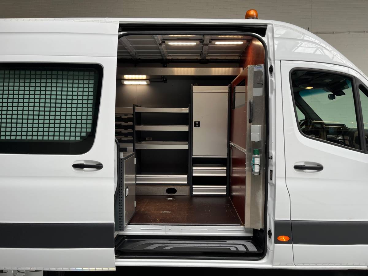 Mercedes-Benz Sprinter Mercedes-Benz Sprinter Automaat Servicewagen 314 2.2 CDI 140PK L2H2 euro6 BOTT Inrichting, Victron V230, Standkachel RIJKLAARPRIJS