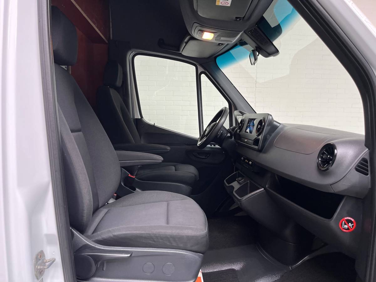 Mercedes-Benz Sprinter Mercedes-Benz Sprinter Automaat Servicewagen 314 2.2 CDI 140PK L2H2 euro6 BOTT Inrichting, Victron V230, Standkachel RIJKLAARPRIJS
