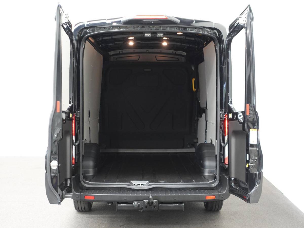 Ford Transit Ford Transit 310 2.0 TDCI L2H2 Trend Automaat Airco Bluetooth Camera Cruise Control