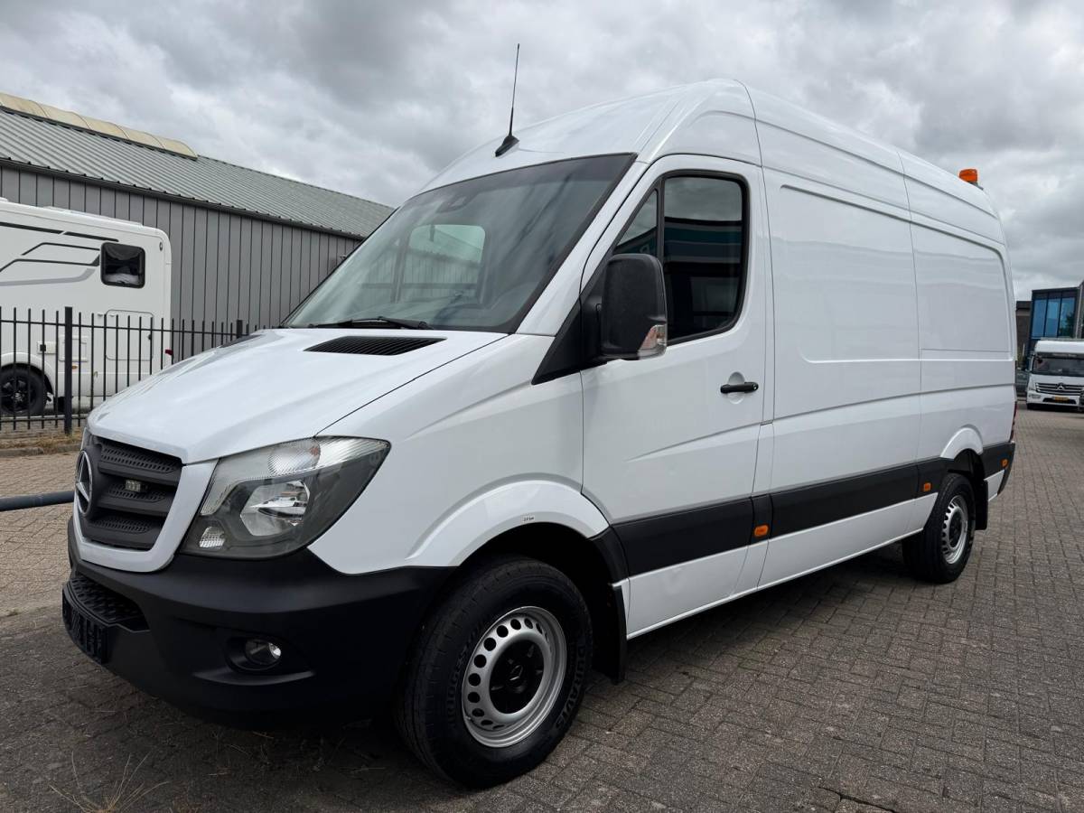 Mercedes-Benz Sprinter Mercedes-Benz Sprinter 316 CDI L2H2 Euro 6 | 3.5T Trekhaak | Airco | Gev. stoel | Standkachel