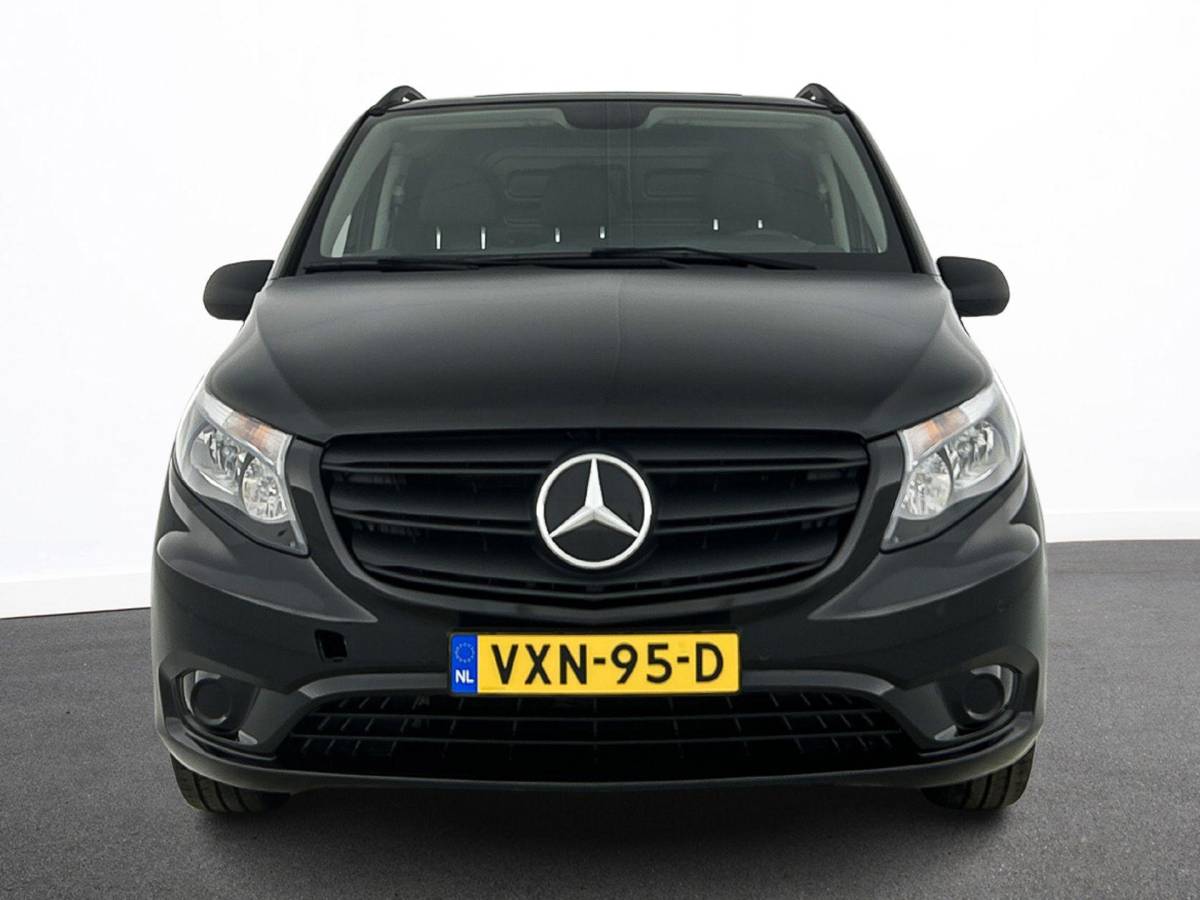 Mercedes-Benz Vito Mercedes-Benz Vito 114 CDI Lang Automaat Apple Carplay Camera Trekhaak Cruise control Airco Bluetooth