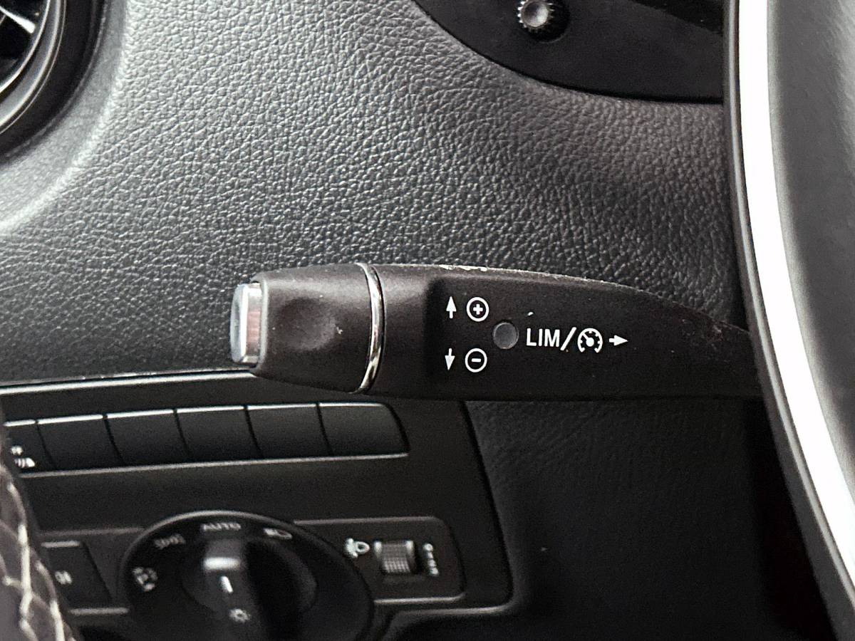 Mercedes-Benz Vito Mercedes-Benz Vito 114 CDI Lang Automaat Apple Carplay Camera Trekhaak Cruise control Airco Bluetooth