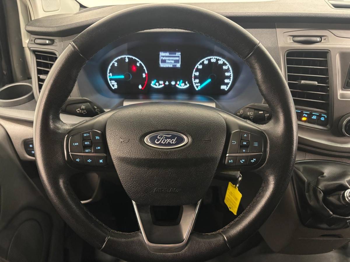 Ford Transit Custom Ford Transit Custom 280 2.0 TDCI L1H1 Trend Airco Navigatie Cruise Control Trekhaak Stoelverwarming