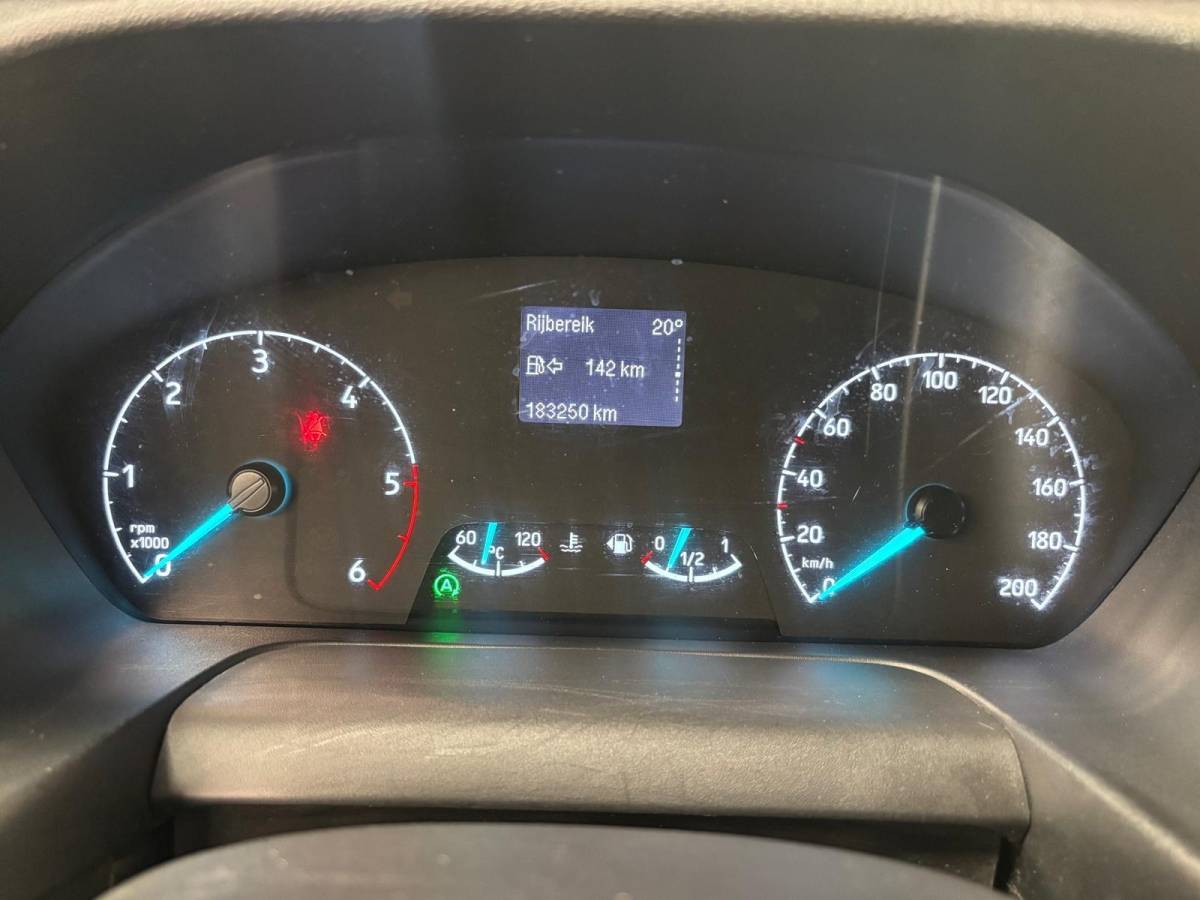 Ford Transit Custom Ford Transit Custom 280 2.0 TDCI L1H1 Trend Airco Navigatie Cruise Control Trekhaak Stoelverwarming