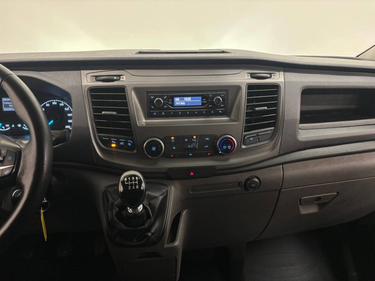 Ford Transit Custom Ford Transit Custom 280 2.0 TDCI L1H1 Trend Airco Navigatie Cruise Control Trekhaak Stoelverwarming