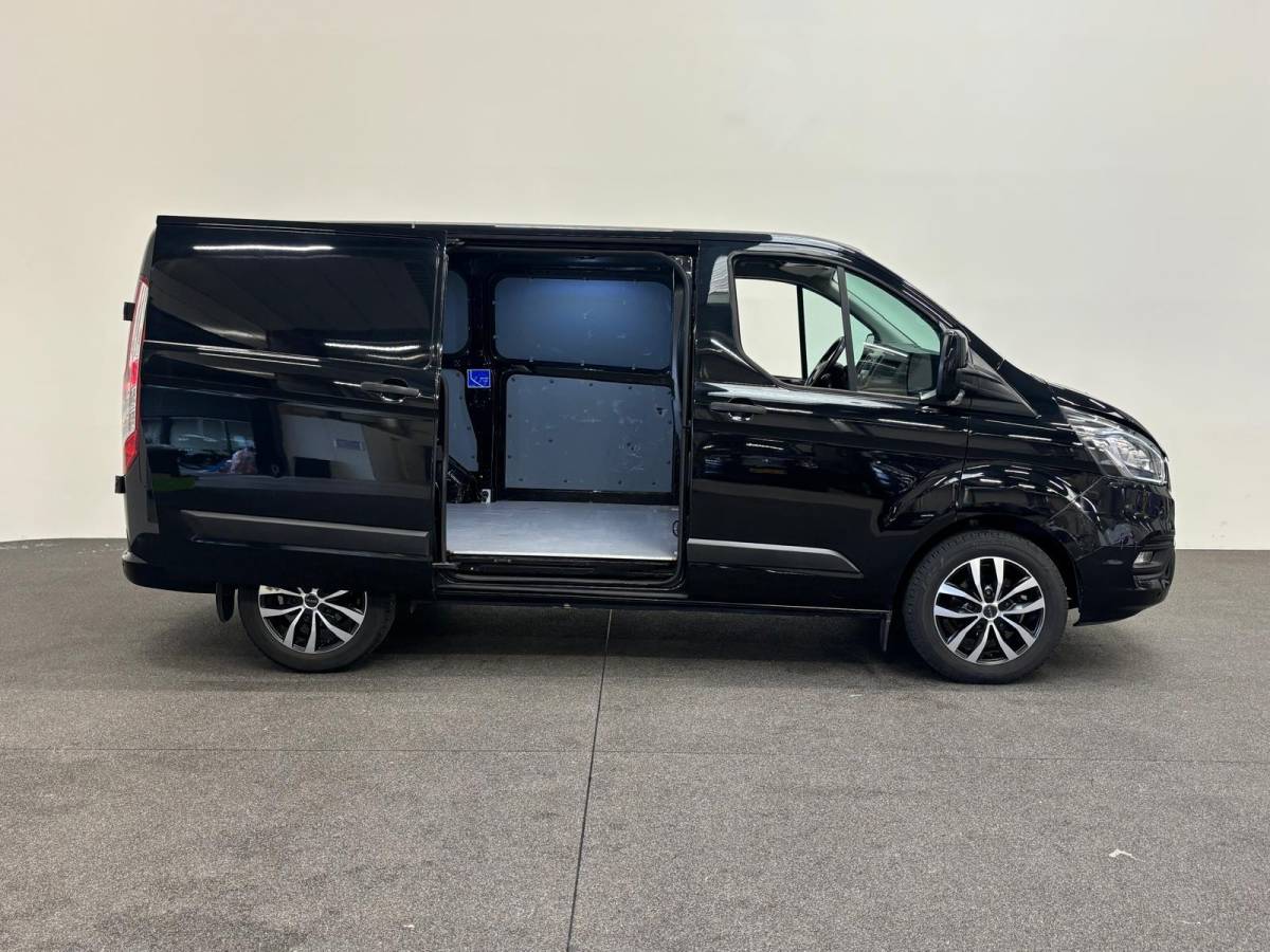 Ford Transit Custom Ford Transit Custom 280 2.0 TDCI L1H1 Trend Airco Navigatie Cruise Control Trekhaak Stoelverwarming