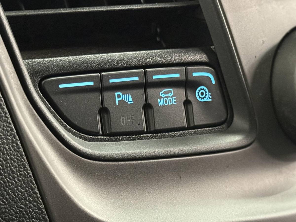 Ford Transit Custom Ford Transit Custom 300 2.0 TDCI L2H1 Trend Automaat Airco Navigatie Cruise Control Camera Parkeersensoren