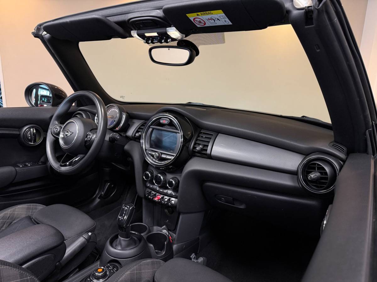 MINI Cooper Cabrio Mini Mini Cabrio 1.5 Cooper Salt *Automaat* Carplay|Stoelverw.|Union-Jack|Navi|Cruise|PDC|Sfeerverlichting