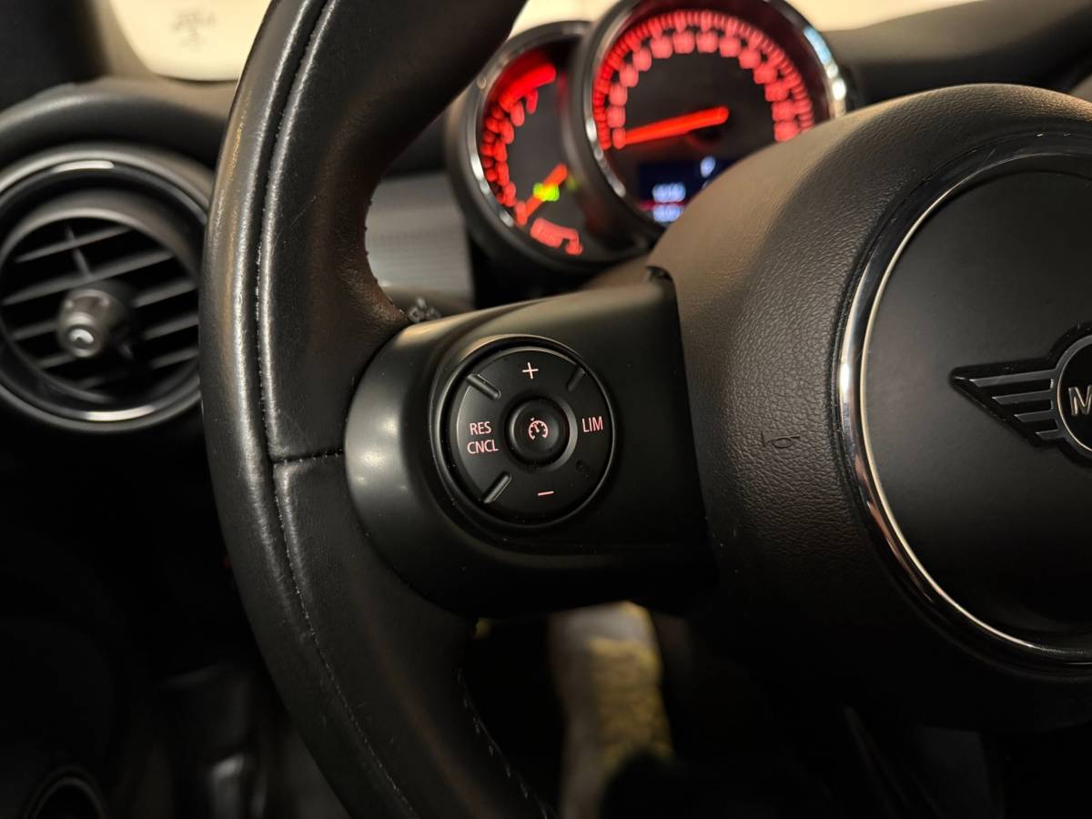 MINI Cooper Cabrio Mini Mini Cabrio 1.5 Cooper Salt *Automaat* Carplay|Stoelverw.|Union-Jack|Navi|Cruise|PDC|Sfeerverlichting