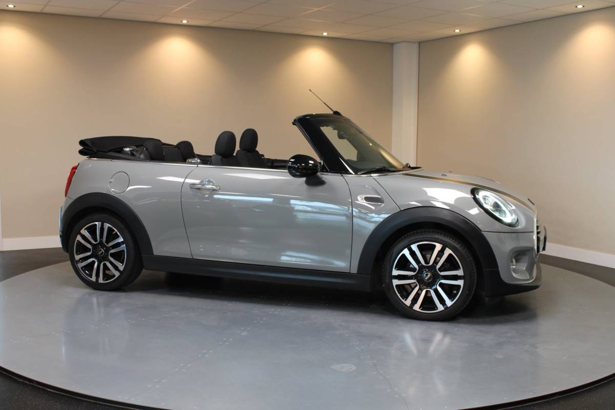 MINI Cooper Cabrio Mini Mini Cabrio 1.5 Cooper Salt *Automaat* Carplay|Stoelverw.|Union-Jack|Navi|Cruise|PDC|Sfeerverlichting