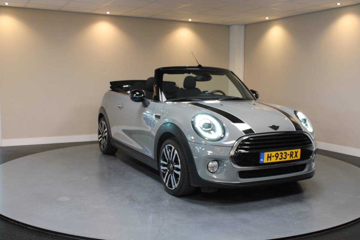 MINI Cooper Cabrio Mini Mini Cabrio 1.5 Cooper Salt *Automaat* Carplay|Stoelverw.|Union-Jack|Navi|Cruise|PDC|Sfeerverlichting