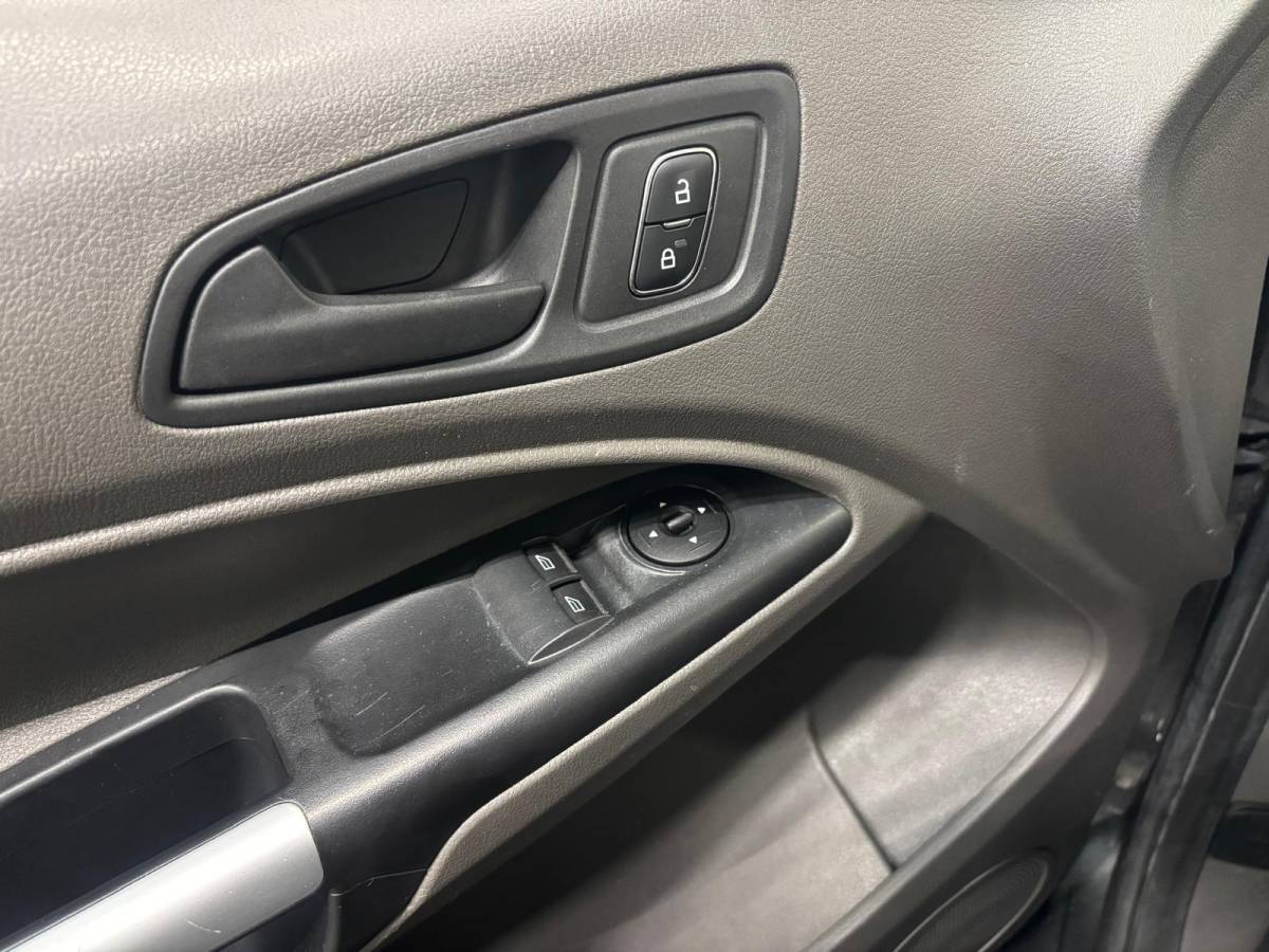 Ford Transit Connect Ford Transit Connect 1.5 EcoBlue L2 Trend Airco Navigatie Parkeersensoren Camera Cruise Control Lichtmetalen velgen 3 Zits