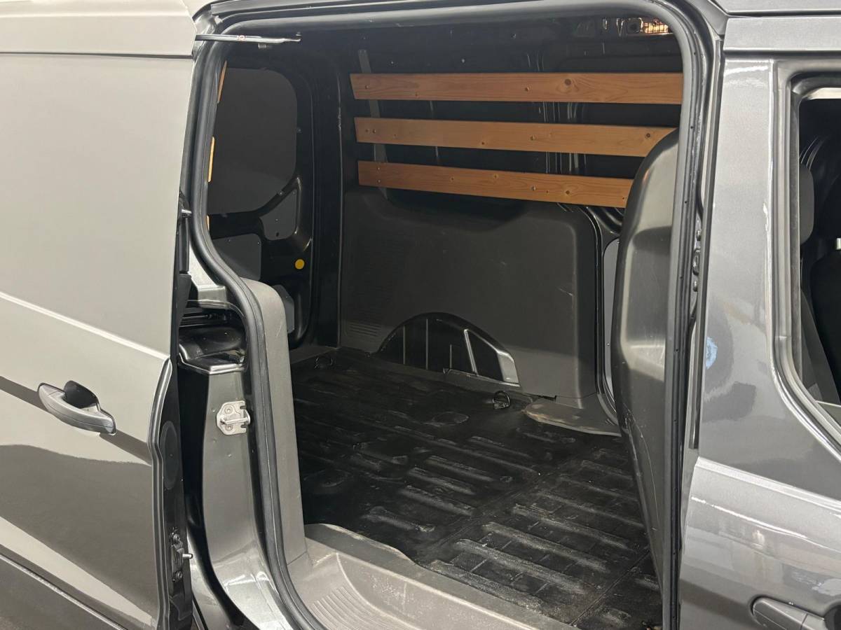 Ford Transit Connect Ford Transit Connect 1.5 EcoBlue L2 Trend Airco Navigatie Parkeersensoren Camera Cruise Control Lichtmetalen velgen 3 Zits