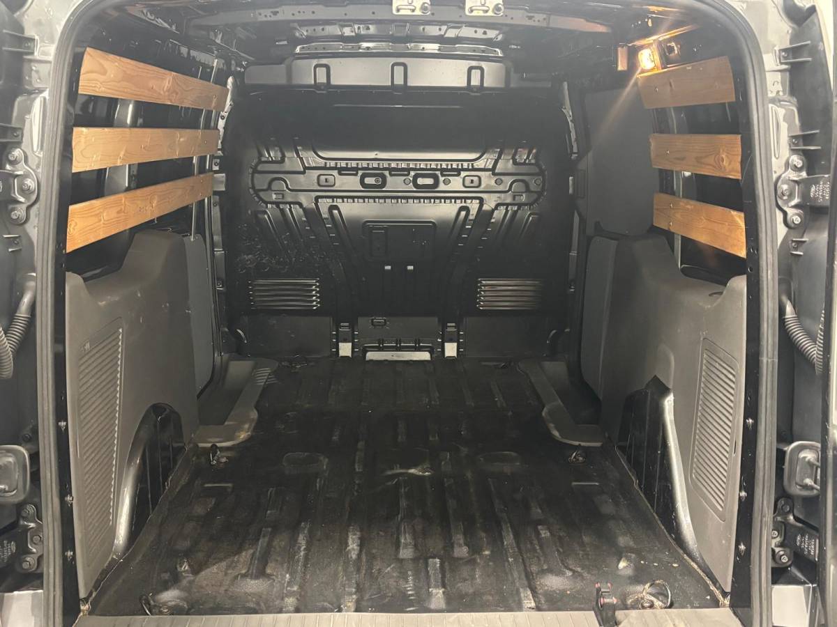 Ford Transit Connect Ford Transit Connect 1.5 EcoBlue L2 Trend Airco Navigatie Parkeersensoren Camera Cruise Control Lichtmetalen velgen 3 Zits