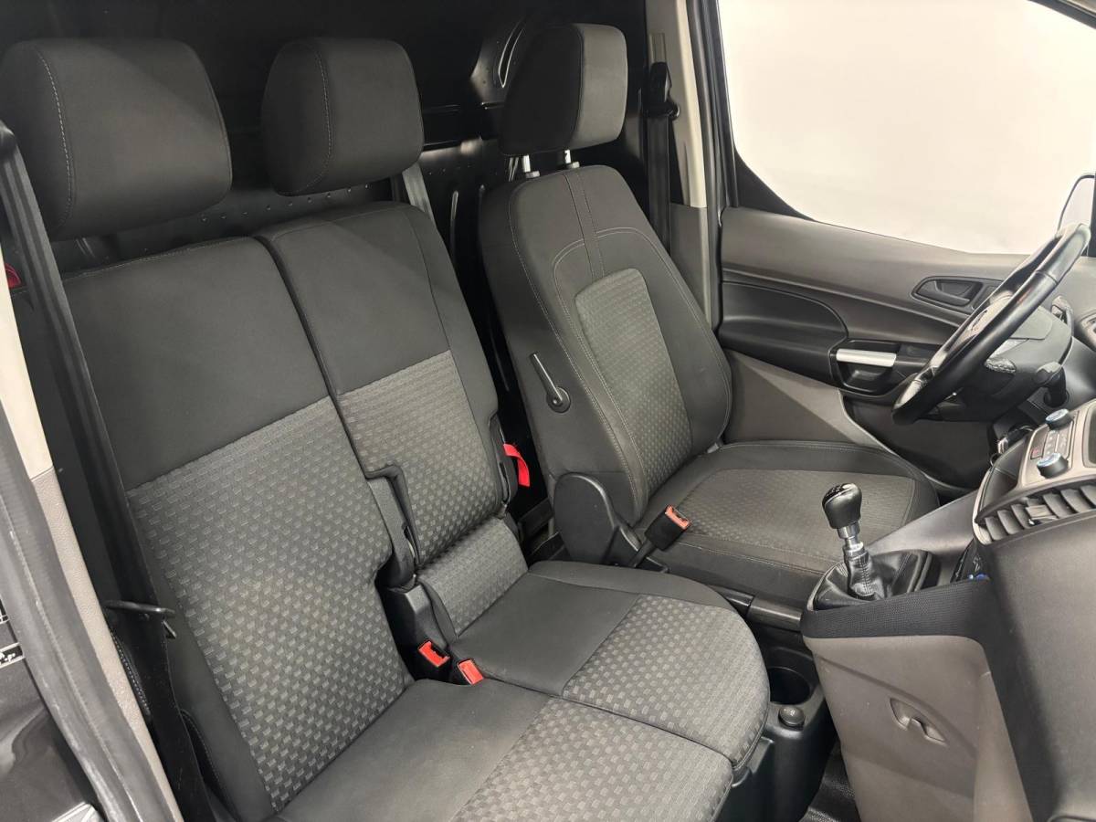 Ford Transit Connect Ford Transit Connect 1.5 EcoBlue L2 Trend Airco Navigatie Parkeersensoren Camera Cruise Control Lichtmetalen velgen 3 Zits