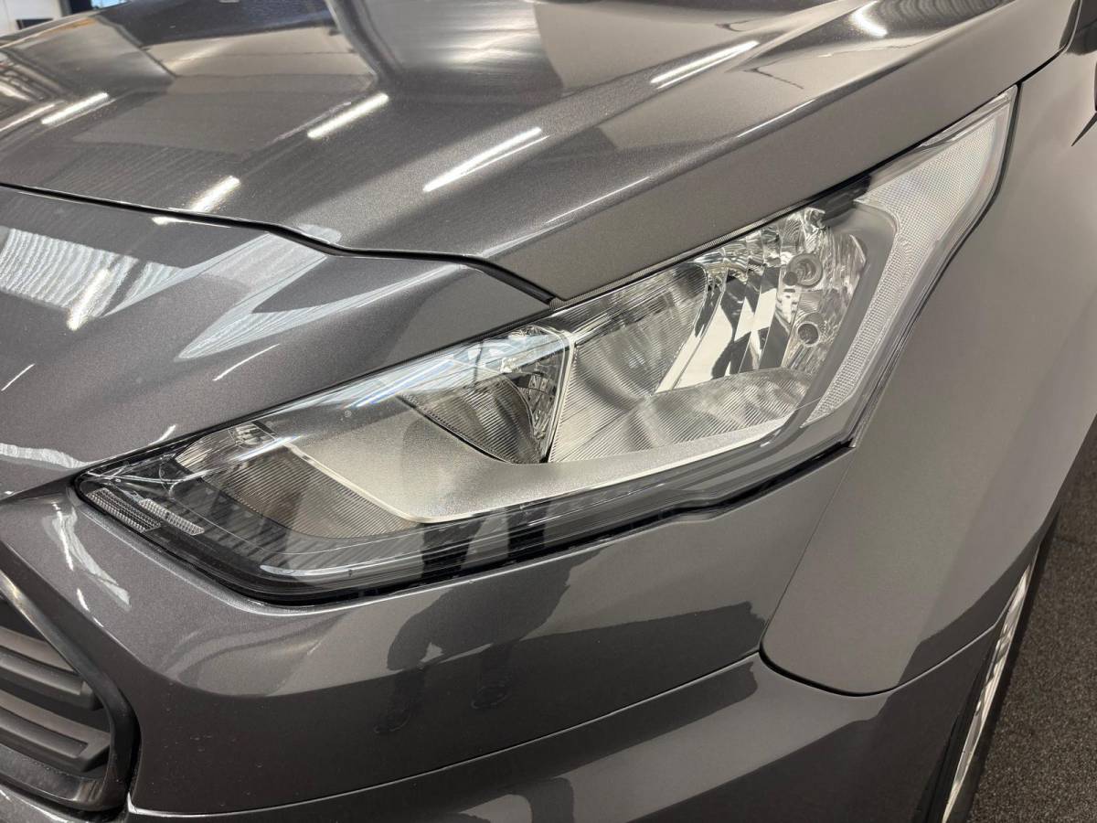 Ford Transit Connect Ford Transit Connect 1.5 EcoBlue L2 Trend Airco Navigatie Parkeersensoren Camera Cruise Control Lichtmetalen velgen 3 Zits