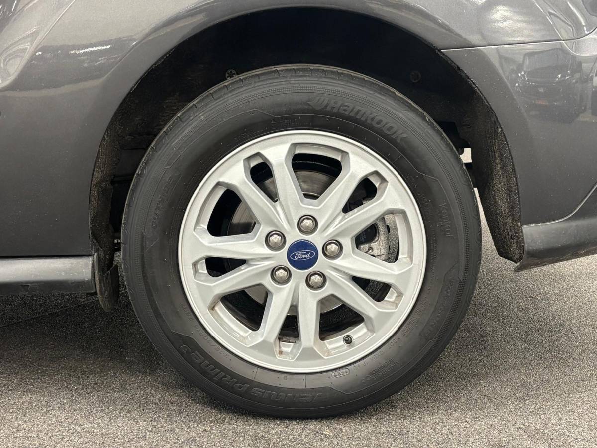 Ford Transit Connect Ford Transit Connect 1.5 EcoBlue L2 Trend Airco Navigatie Parkeersensoren Camera Cruise Control Lichtmetalen velgen 3 Zits