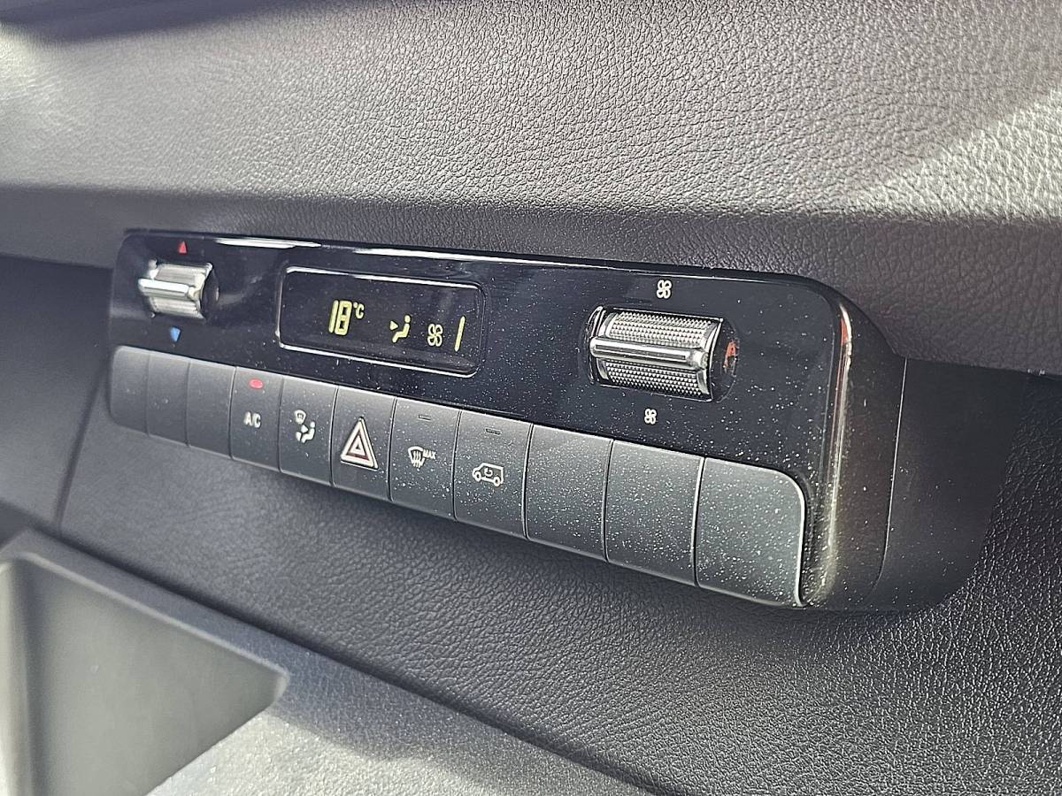 Mercedes-Benz Sprinter MERCEDES-BENZ SPRINTER 319 l2h2 v6 dub cab!