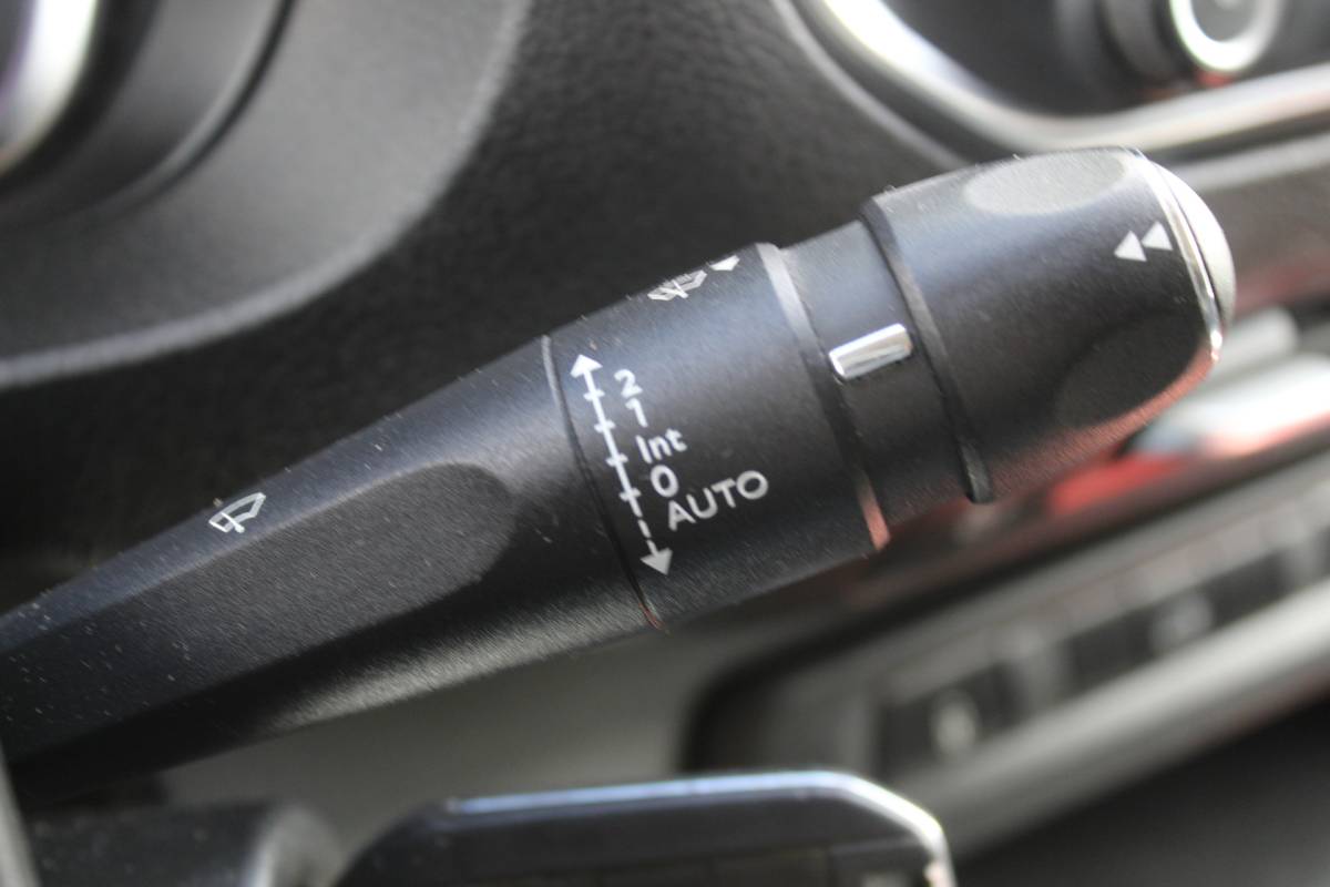 Peugeot Expert Peugeot Expert 231S 2.0 BlueHDI 120 Premium Pack Bedrag EX-BTW Navigatiesysteem full map l Airco l