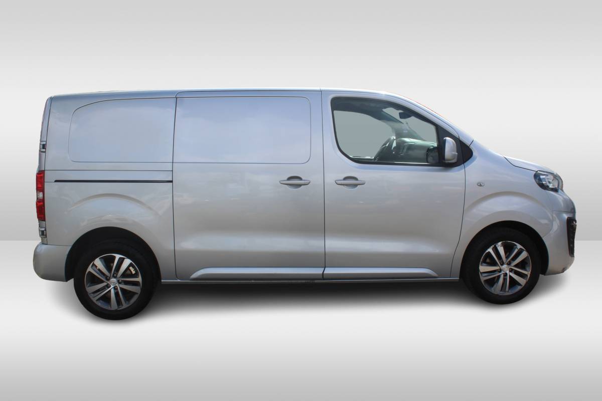 Peugeot Expert Peugeot Expert 231S 2.0 BlueHDI 120 Premium Pack Bedrag EX-BTW Navigatiesysteem full map l Airco l