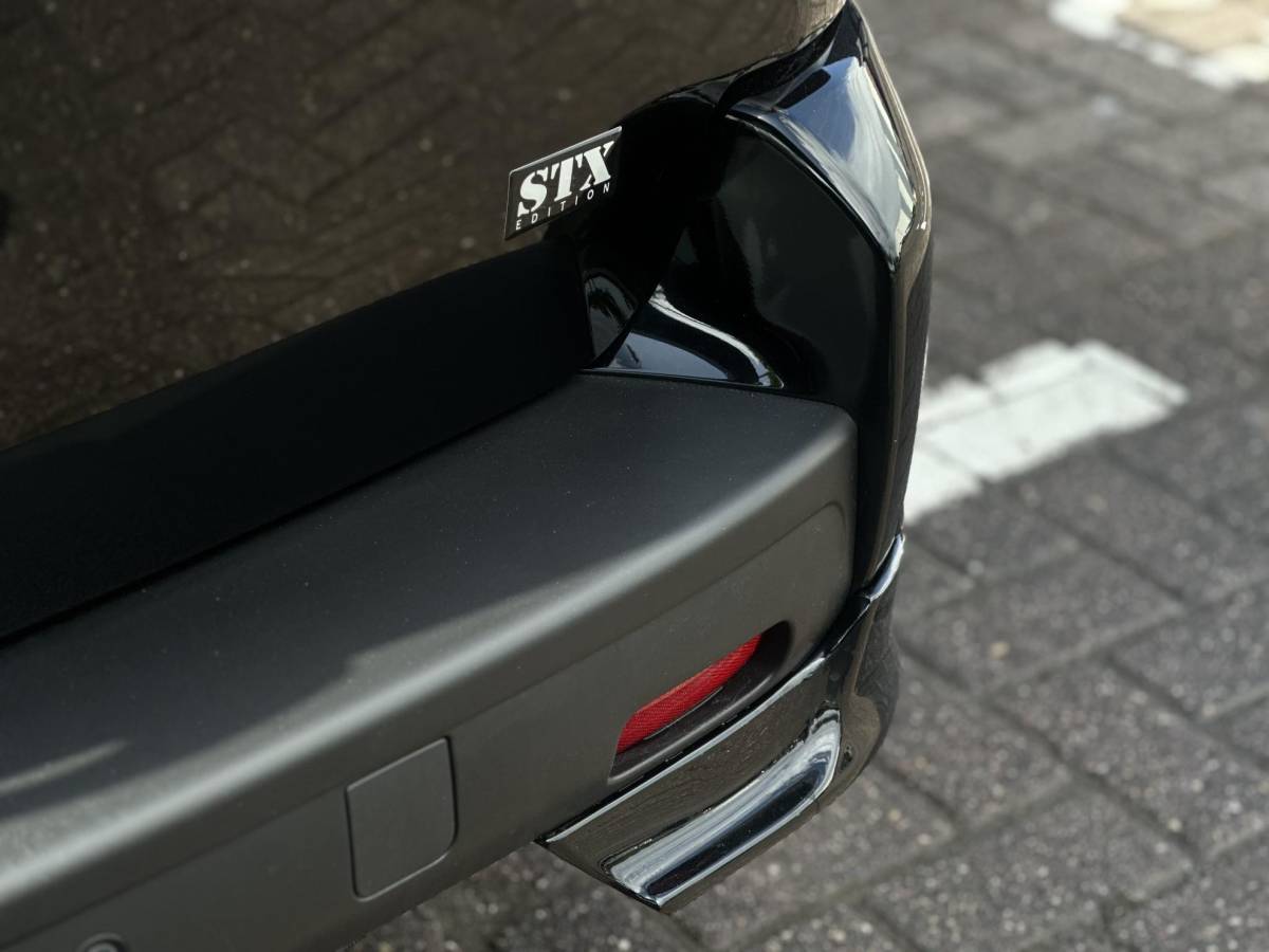 Citroën ë-Jumpy Citroen ë-Jumpy L3 136 75 kWh | STX | Leer | Stoel/-Stuurverwarming | Draadloze telefoonlader | Apple Carplay/Android Auto | Lichtmetalen velgen | Climate Control | Cruise Control | Parkeercamera/-sensoren | Inbouw |