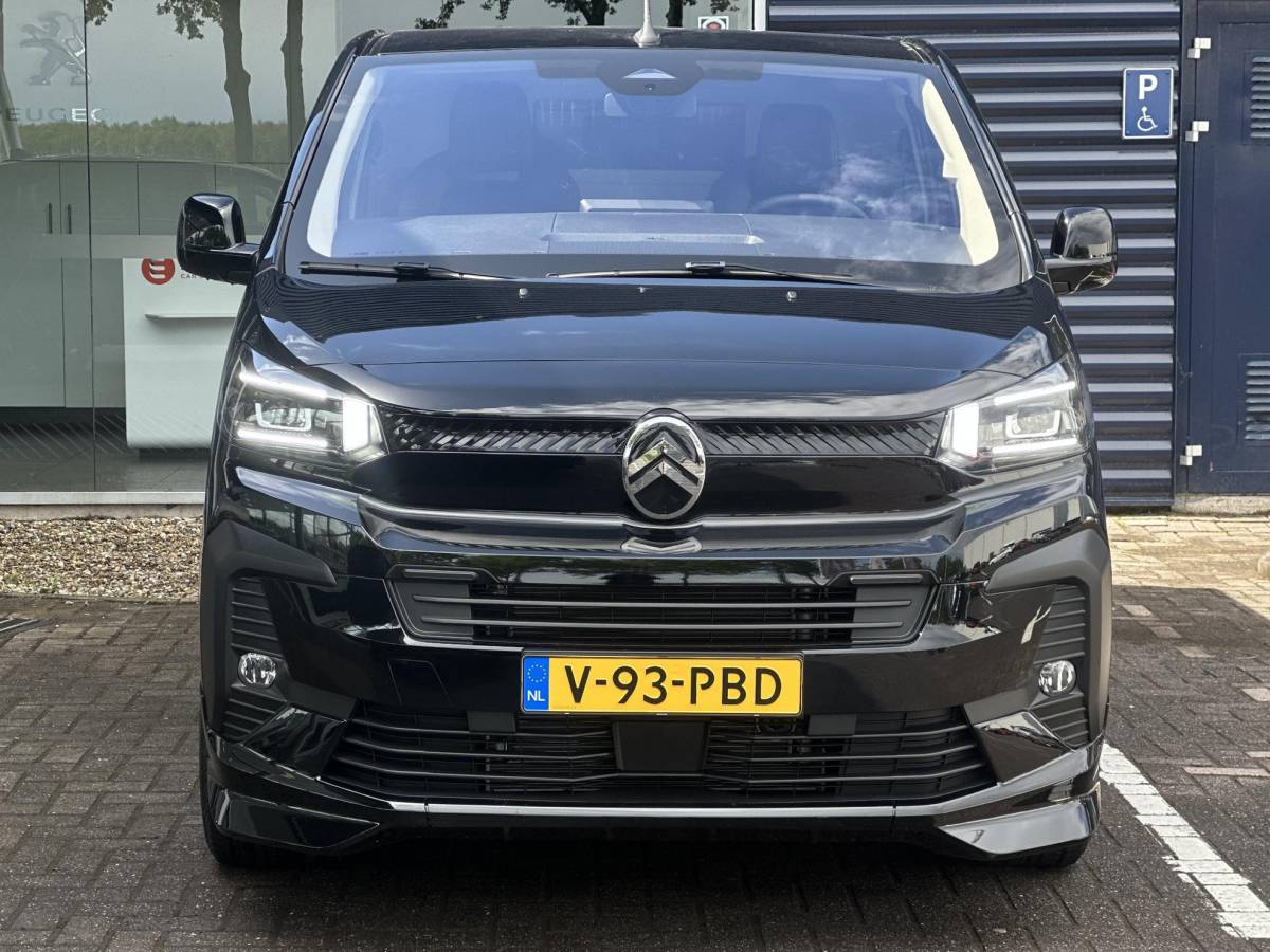 Citroën ë-Jumpy Citroen ë-Jumpy L3 136 75 kWh | STX | Leer | Stoel/-Stuurverwarming | Draadloze telefoonlader | Apple Carplay/Android Auto | Lichtmetalen velgen | Climate Control | Cruise Control | Parkeercamera/-sensoren | Inbouw |