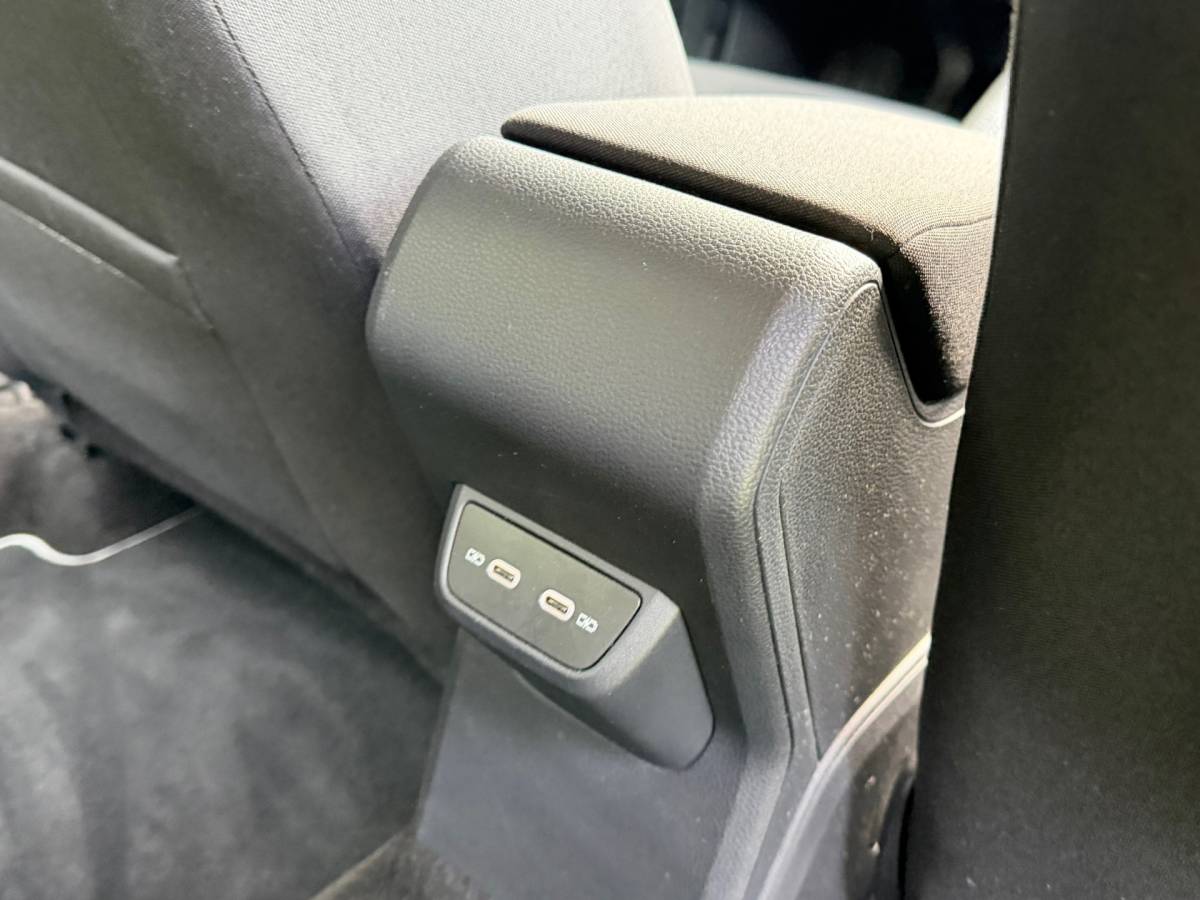 Volkswagen Polo Volkswagen Polo 1.0 TSI Life | Eerste Eigenaar | Adaptief Cruise | Carplay | LED | lichtmetaal |