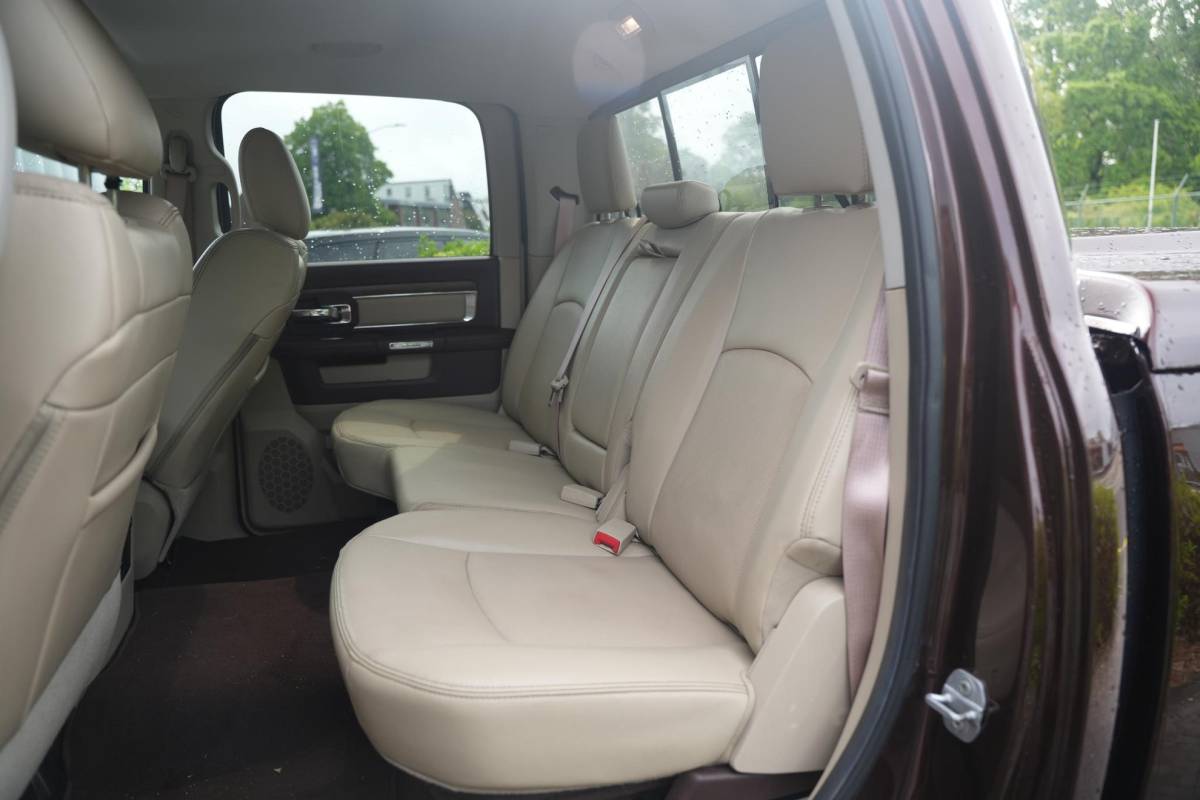 Dodge Ram 1500 Dodge Ram 1500 5.7 V8 4×4 Quad Cab 6’4 84DKM Unieke auto