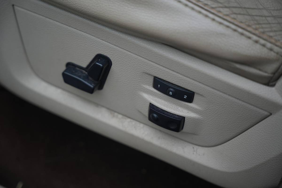 Dodge Ram 1500 Dodge Ram 1500 5.7 V8 4×4 Quad Cab 6’4 84DKM Unieke auto