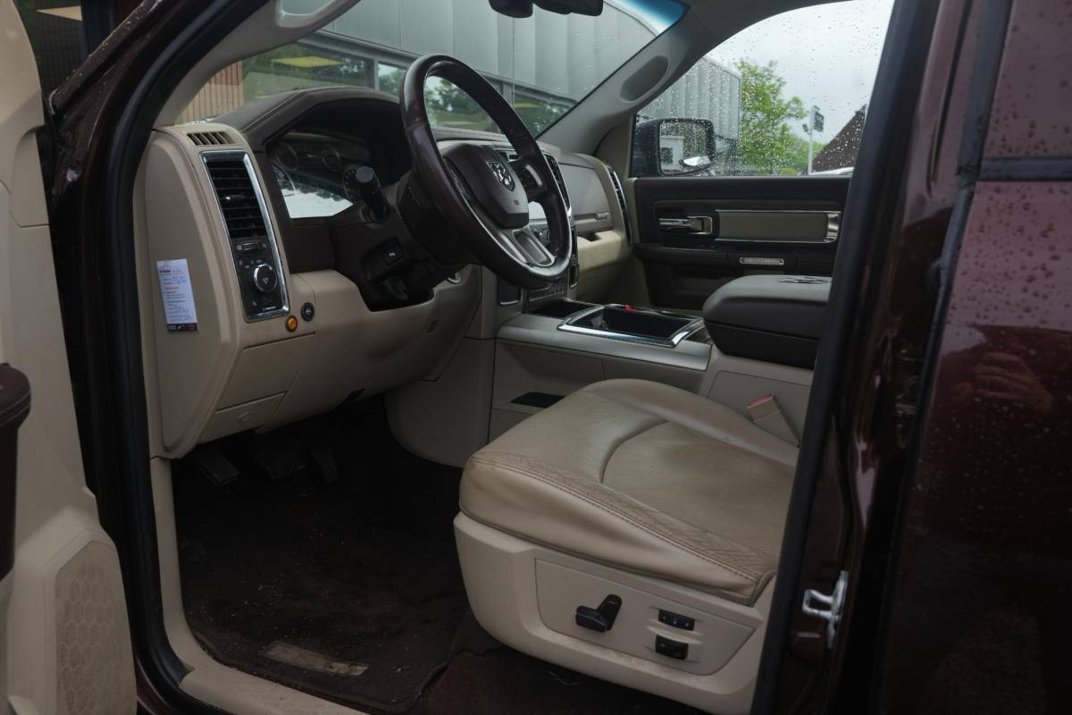 Dodge Ram 1500 Dodge Ram 1500 5.7 V8 4×4 Quad Cab 6’4 84DKM Unieke auto