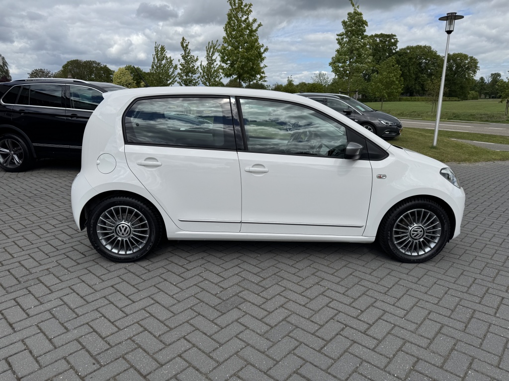 Volkswagen up! Volkswagen Up! 1.0 groove up! BlM.