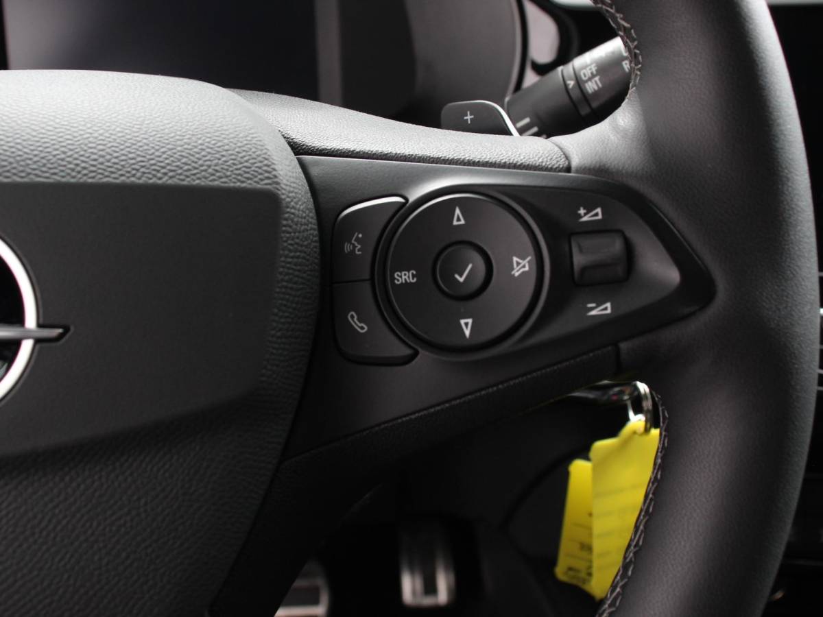Opel Corsa Opel Corsa 1.2 Turbo 100pk Automaat GS Navigatie Apple Carplay/Android Auto Digitale Cockpit Camera Parkeer sensoren Airco Lichtmetalen velgen