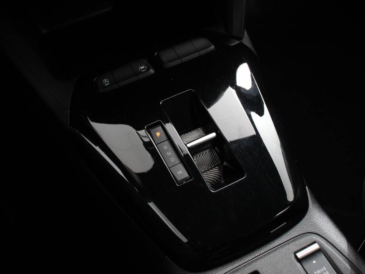 Opel Corsa Opel Corsa 1.2 Turbo 100pk Automaat GS Navigatie Apple Carplay/Android Auto Digitale Cockpit Camera Parkeer sensoren Airco Lichtmetalen velgen