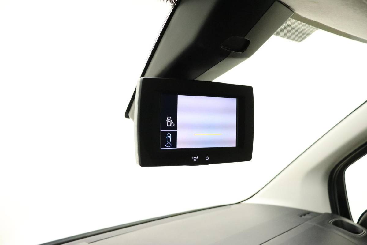 Peugeot Partner Peugeot Partner 1.5 BlueHDi 100 L1 100 PK | Cruise Control | Airco | Achteruitrijcamera | Apple Carplay | DAB Radio | Parkeersensoren Voor & Achter | Regensensor