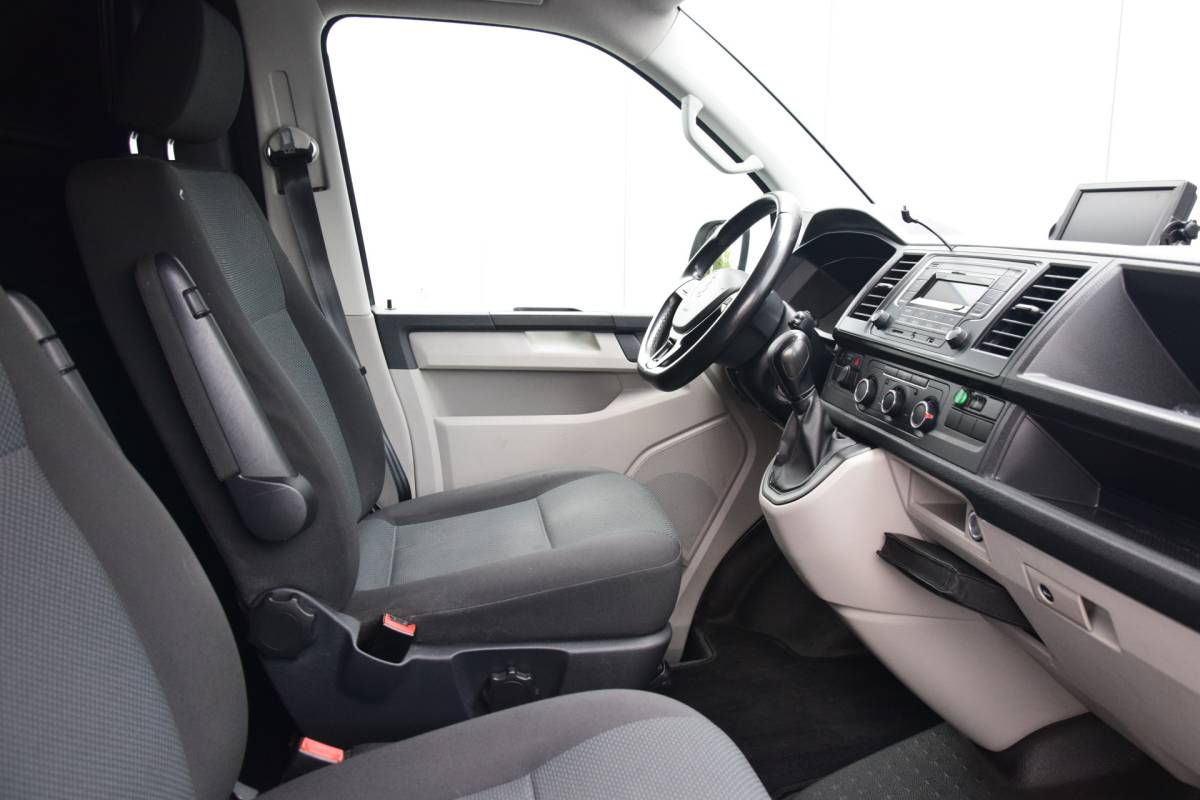 Volkswagen Transporter Volkswagen Transporter 2.0 TDI L2H1 Comfortline Automaat