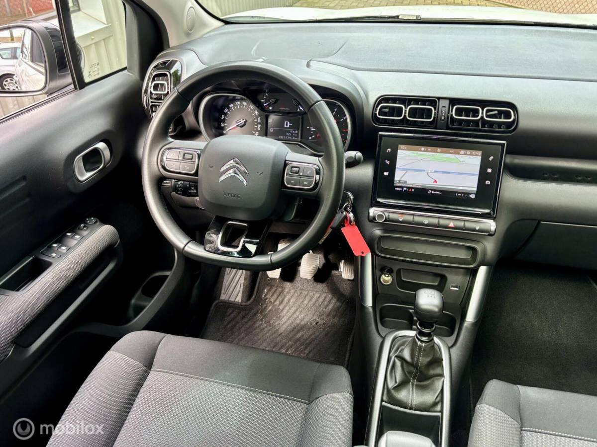 Citroën C3 Aircross Citroen C3 Aircross 1.5 BlueHDi S&S Shine. PANO, NAVI, CRUISE, CAMERA