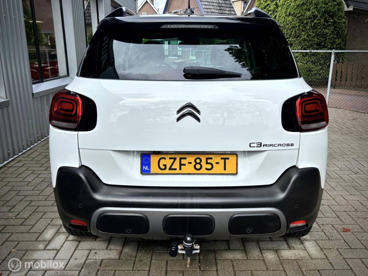 Citroën C3 Aircross Citroen C3 Aircross 1.5 BlueHDi S&S Shine. PANO, NAVI, CRUISE, CAMERA